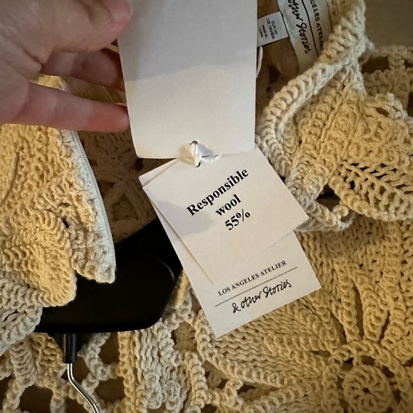 & OTHER STORIES crocheted top - Picture 8 of 8